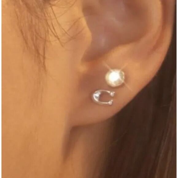 COACH 2 Pair Set Signature Logo C and Crystal Stud Earring Set New With Pouch - Picture 4 of 9